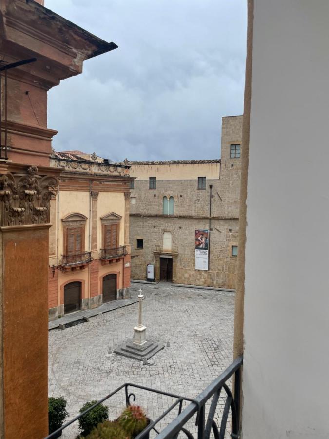 Appartamento Mansardato Nel Cuore Di Palermo - Accesso Terrazza Zewnętrze zdjęcie